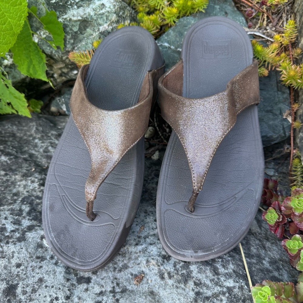 Fit Flop Sandals brown with a touch of sparkle size 9